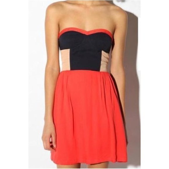 SPARKLE & FADE‎ UO Colorblock Red Strapless Mini Dress Lined Womens Size M - Picture 1 of 5